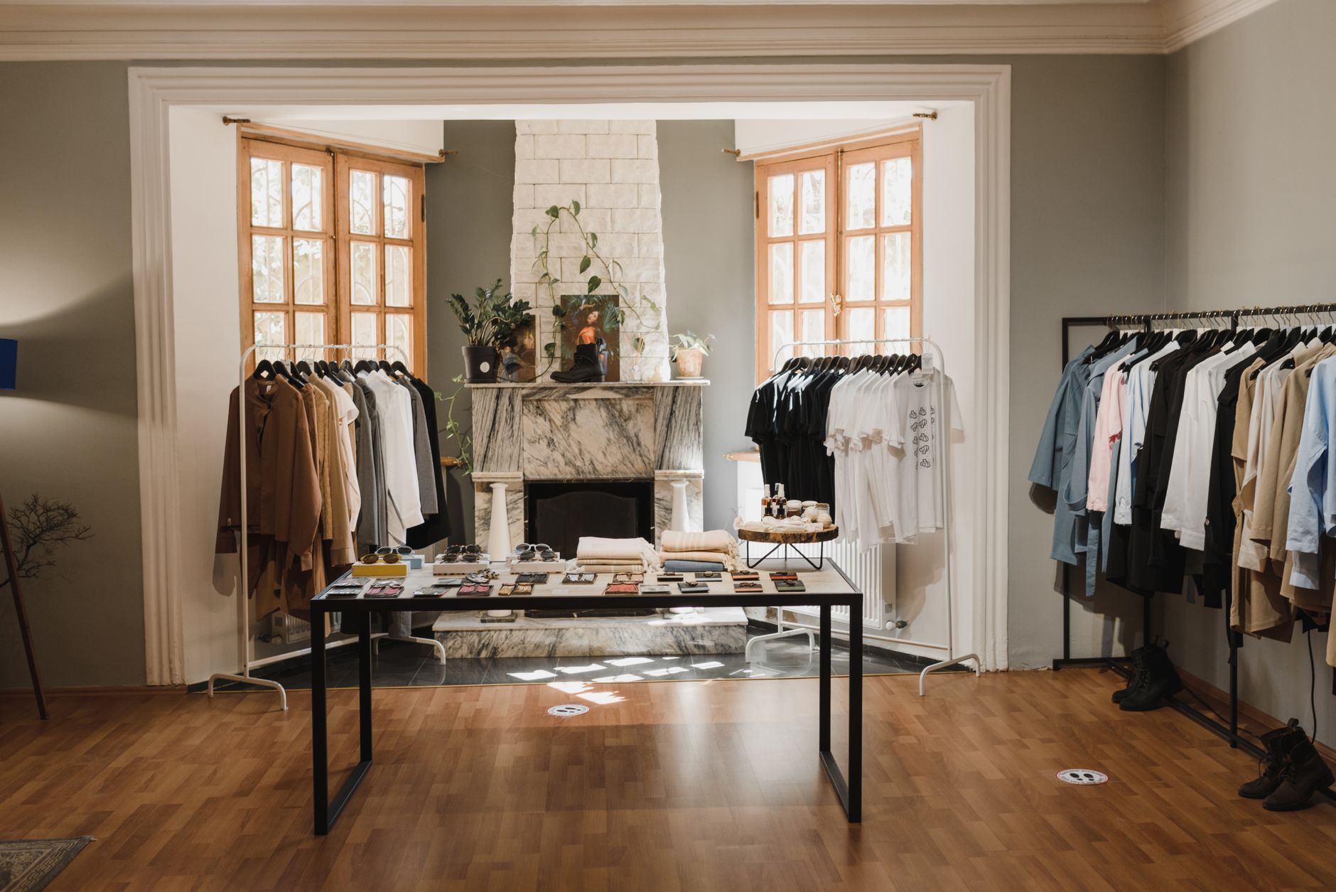 Mahalle Sohbetinden Defileye: Yerel Moda Sahnesinin Yeni Dinamikleri