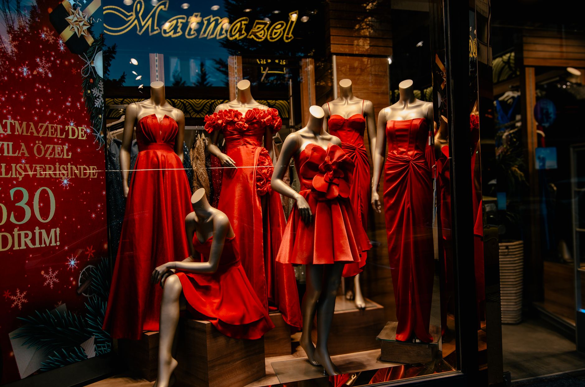 Moda Dükkânınızın Dijital Vitrinini Kurarken Hangi Sunucu Sizin İçin Daha Uygun?
